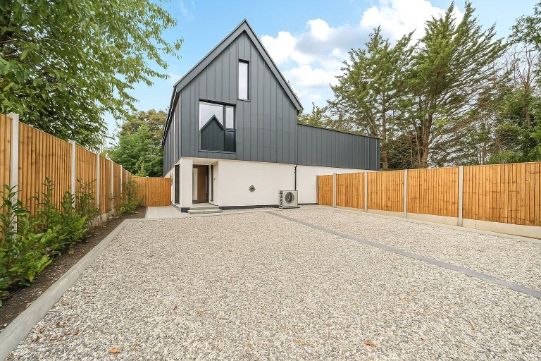 Images for Kingfield Green, Woking