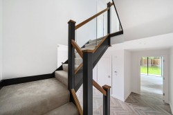 Images for Kingfield Green, Woking