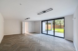 Images for Kingfield Green, Woking