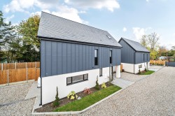 Images for Kingfield Green, Woking