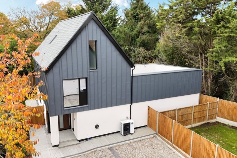 Click the photo for more details of Kingfield Green, Woking