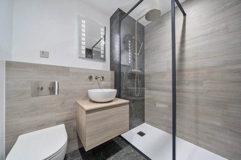 Images for Kingfield Green, Woking