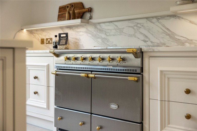 Images for Potters Lane, Send