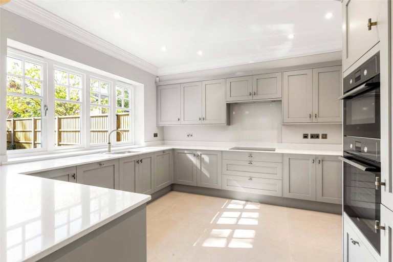 Images for Woodland Grove, Weybridge, Surrey