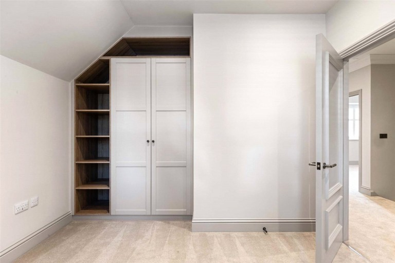 Images for Woodland Grove, Weybridge, Surrey