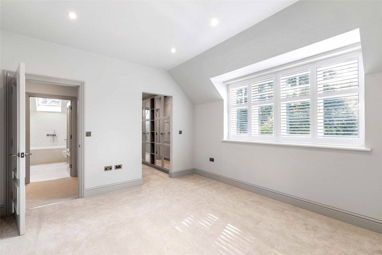 Images for Woodland Grove, Weybridge, Surrey