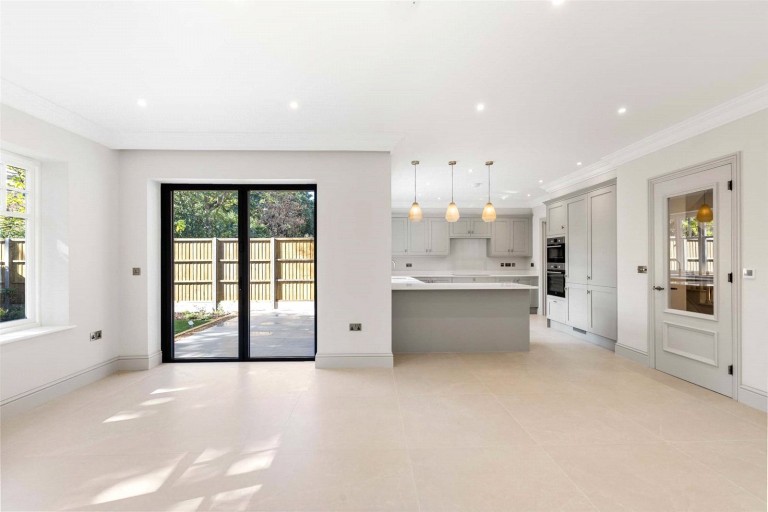 Images for Woodland Grove, Weybridge, Surrey