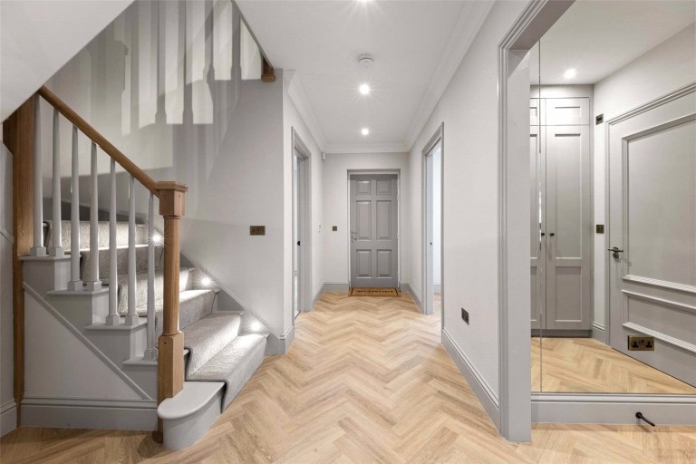Images for Woodland Grove, Weybridge, Surrey