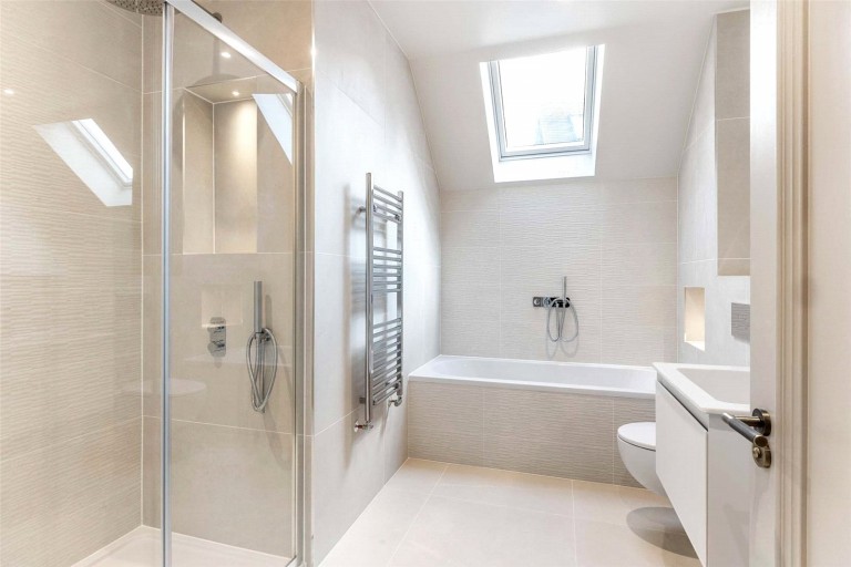 Images for Woodland Grove, Weybridge, Surrey