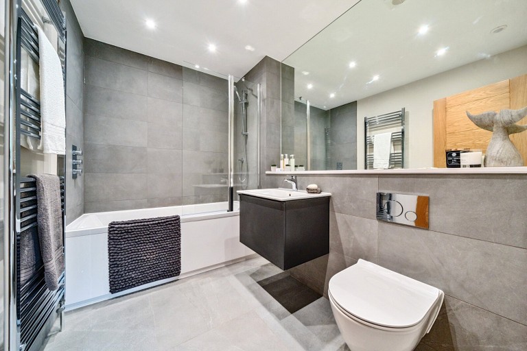 Images for Beverley Close, Weybridge