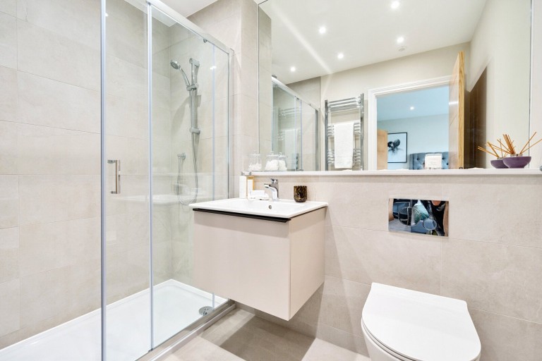 Images for Beverley Close, Weybridge