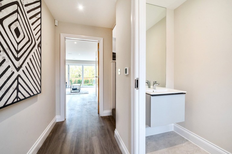 Images for Beverley Close, Weybridge