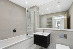 Images for Beverley Close, Weybridge