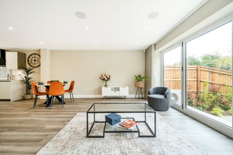 Images for Beverley Close, Weybridge