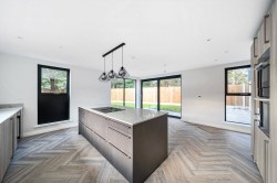 Images for Kingfield Green, Woking