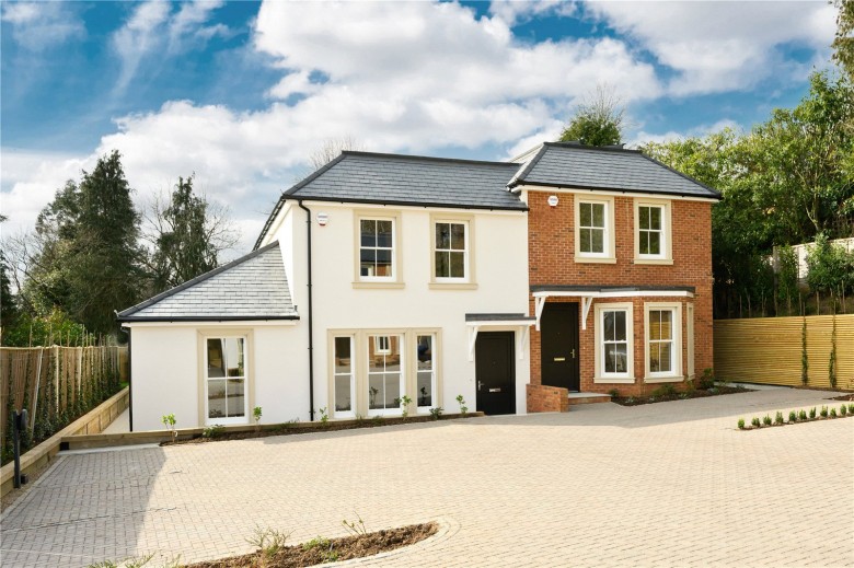 Click the photo for more details of Twinoaks, Cobham, Surrey