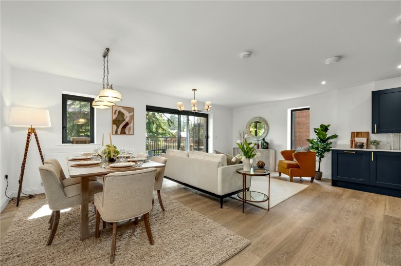 Click the photo for more details of Shores Road, Horsell