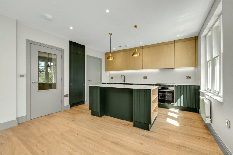 Images for Beauchamp Road, East Molesey