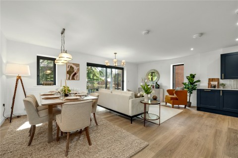 Click the photo for more details of Shores Road, Horsell