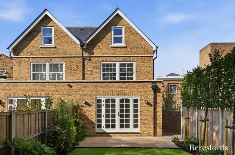 Click the photo for more details of Chelmsford, Essex