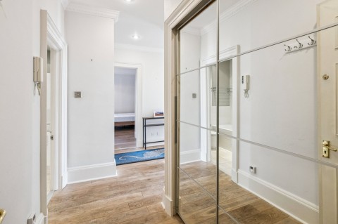 Click the photo for more details of Edinburgh