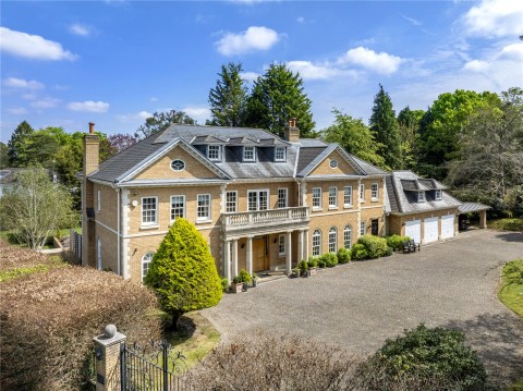 Click the photo for more details of Broomfield Ride, Oxshott, KT22