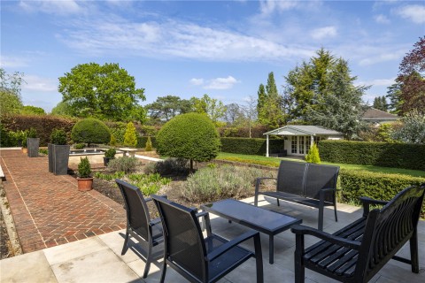 Click the photo for more details of Broomfield Ride, Oxshott, KT22