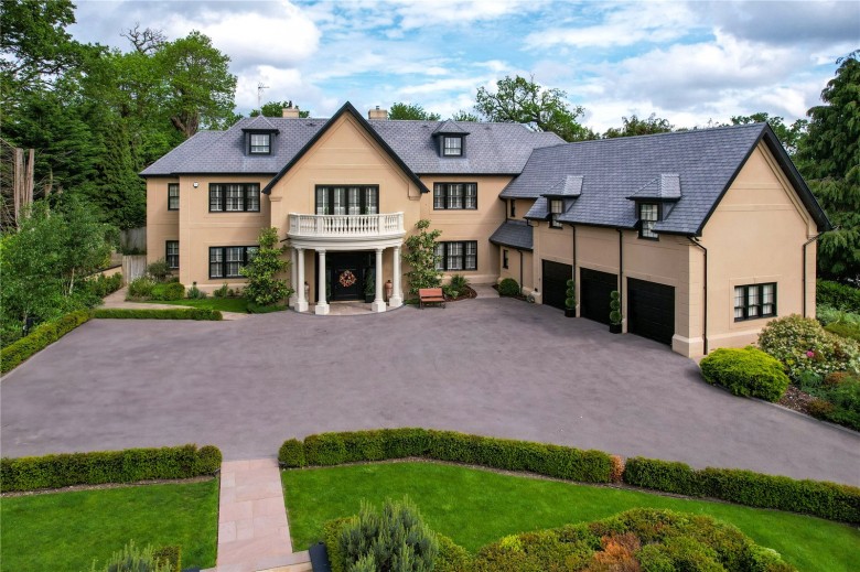 Click the photo for more details of Meadway, Esher