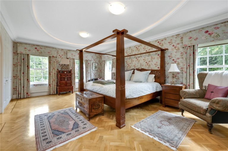 Images for East Road, St George's Hill, Surrey