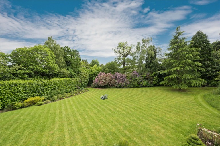 Images for East Road, St George's Hill, Surrey