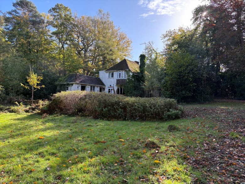 Click the photo for more details of Warreners Lane, St George's Hill, Surrey