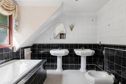 Images for Golf Club Road, St George's Hill, Surrey