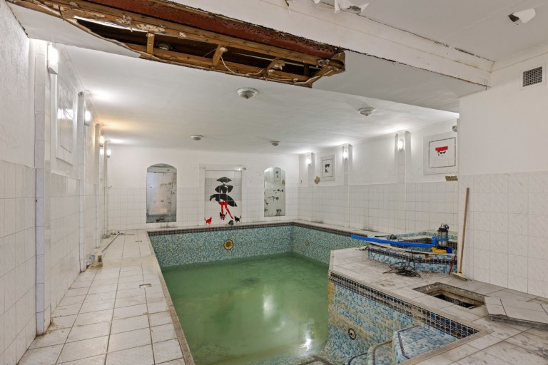 Images for Golf Club Road, St George's Hill, Surrey