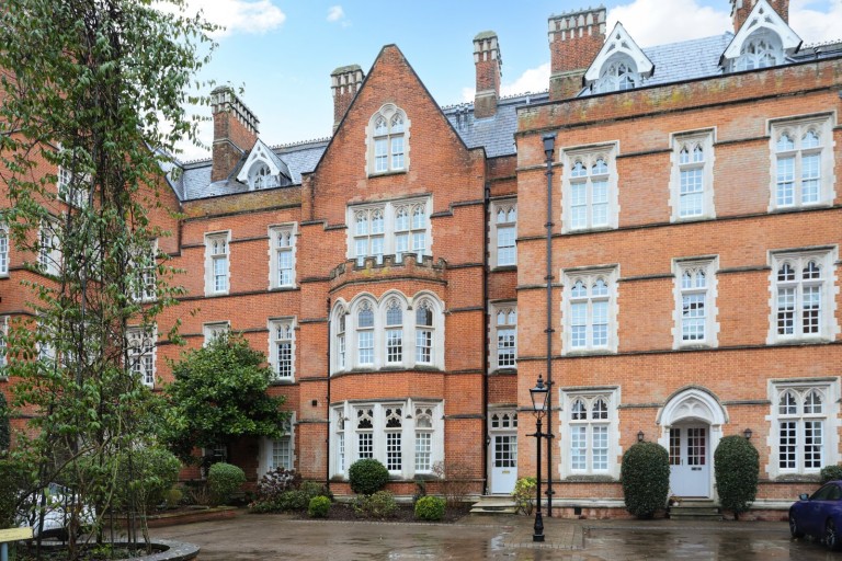 Images for Holloway Drive, Virginia Water, Surrey