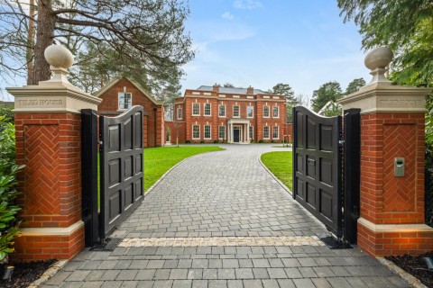 Click the photo for more details of East Road, St George's Hill, Surrey