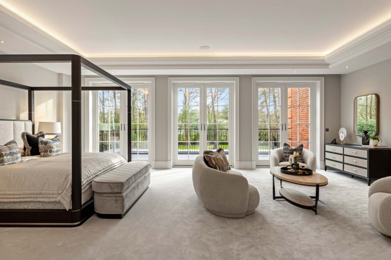 Images for East Road, St George's Hill, Surrey