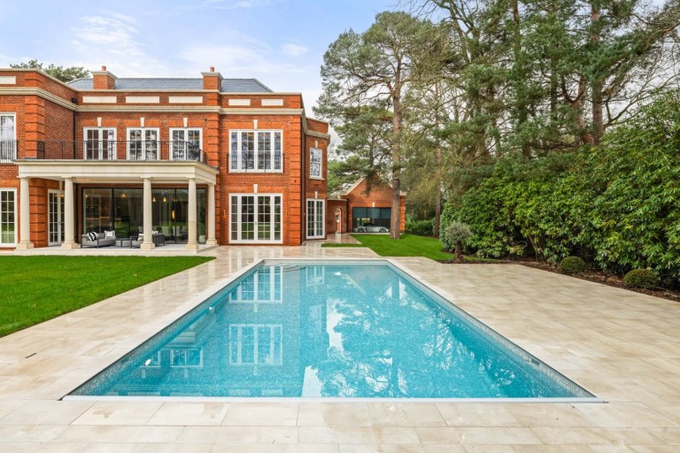 Images for East Road, St George's Hill, Surrey