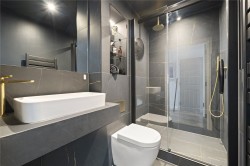 Images for White Lion Gate, Cobham, Surrey