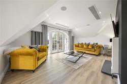 Images for White Lion Gate, Cobham, Surrey