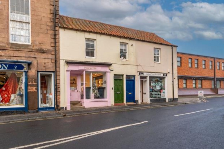 Click the photo for more details of Walkergate, Berwick-upon-Tweed, Northumberland