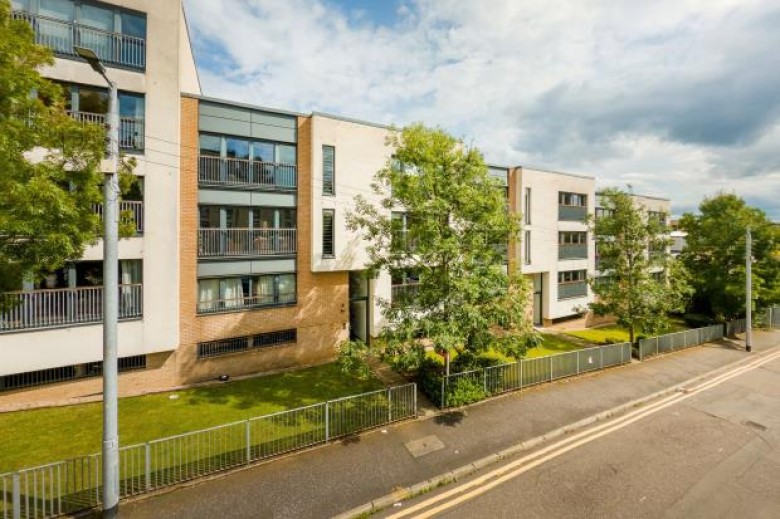 Click the photo for more details of Flat 1/2, Great Dovehill, Glasgow City Centre