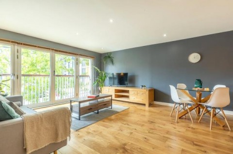 Click the photo for more details of Flat 1/2, Great Dovehill, Glasgow City Centre