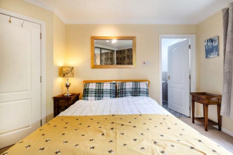 Images for 2/2, Dyce Lane, Partick, Glasgow