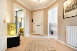 Images for 2/2, Dyce Lane, Partick, Glasgow