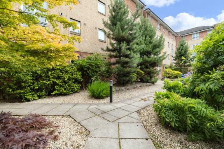 Images for 2/2, Dyce Lane, Partick, Glasgow