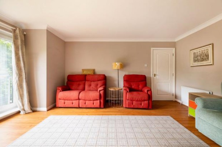 Images for 2/2, Dyce Lane, Partick, Glasgow