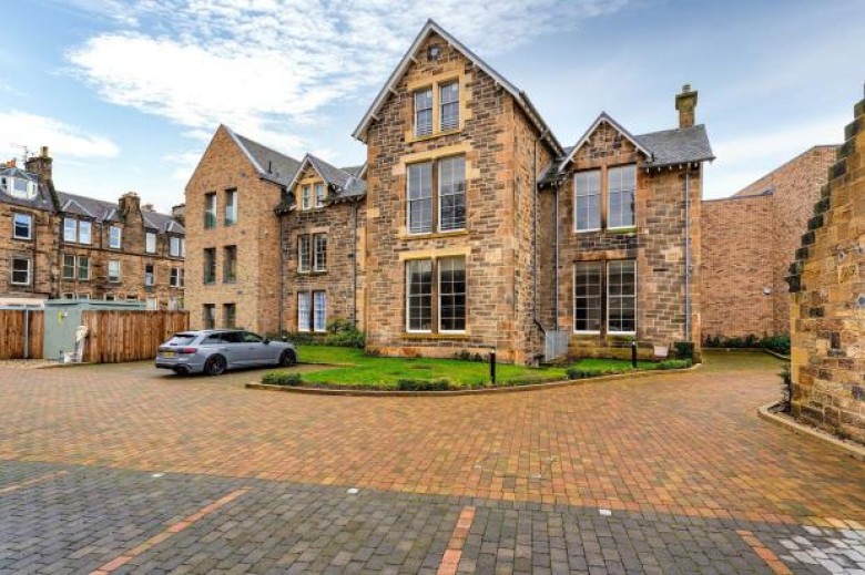 Click the photo for more details of Flat 11, Ardmillan Terrace, Edinburgh, Midlothian