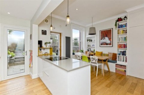 Click the photo for more details of Seaforth Drive, Edinburgh, Midlothian