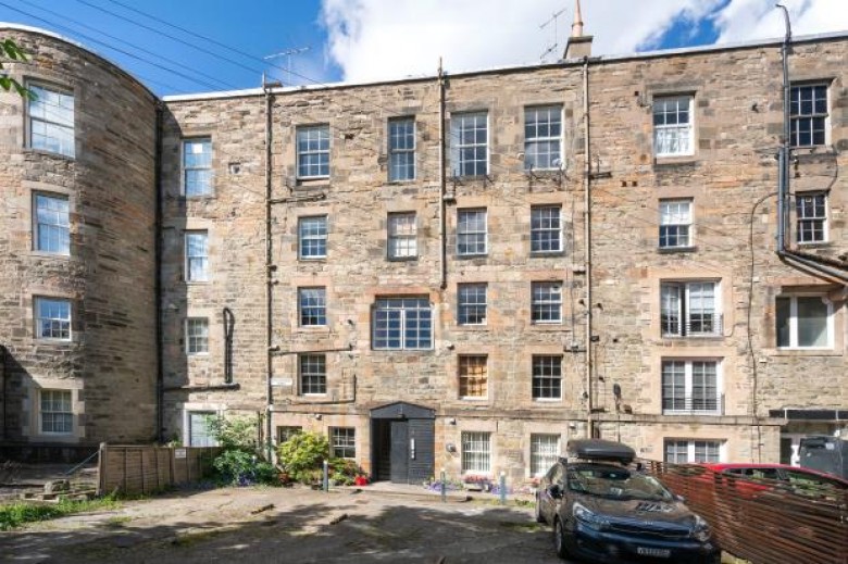 Click the photo for more details of 3/5, Greenside End, Edinburgh, Midlothian