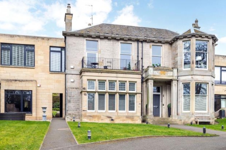 Click the photo for more details of Flat 4, Corstorphine Road, Edinburgh